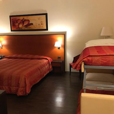 Gullo Hotel Acconia Zewnętrze zdjęcie