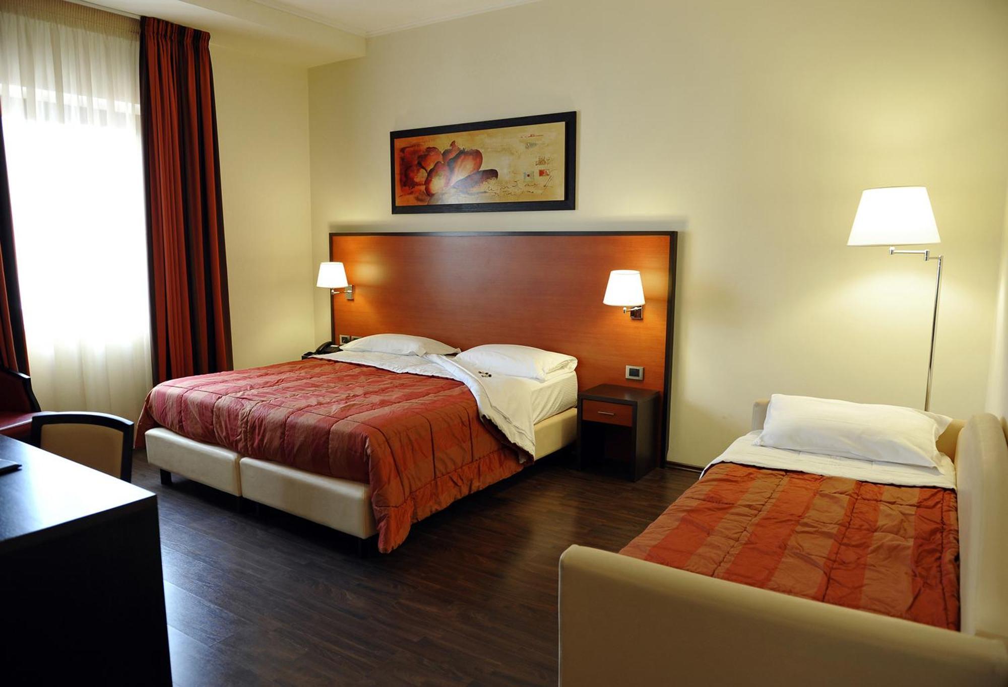 Gullo Hotel Acconia Zewnętrze zdjęcie
